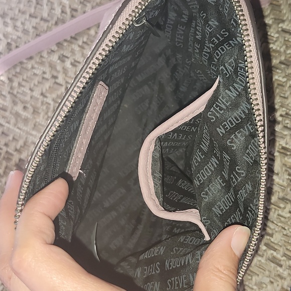 Steve Madden Blush/Pink Crossbody Bag - Picture 6 of 7
